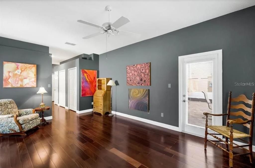 Active With Contract: $774,500 (3 beds, 2 baths, 2522 Square Feet)