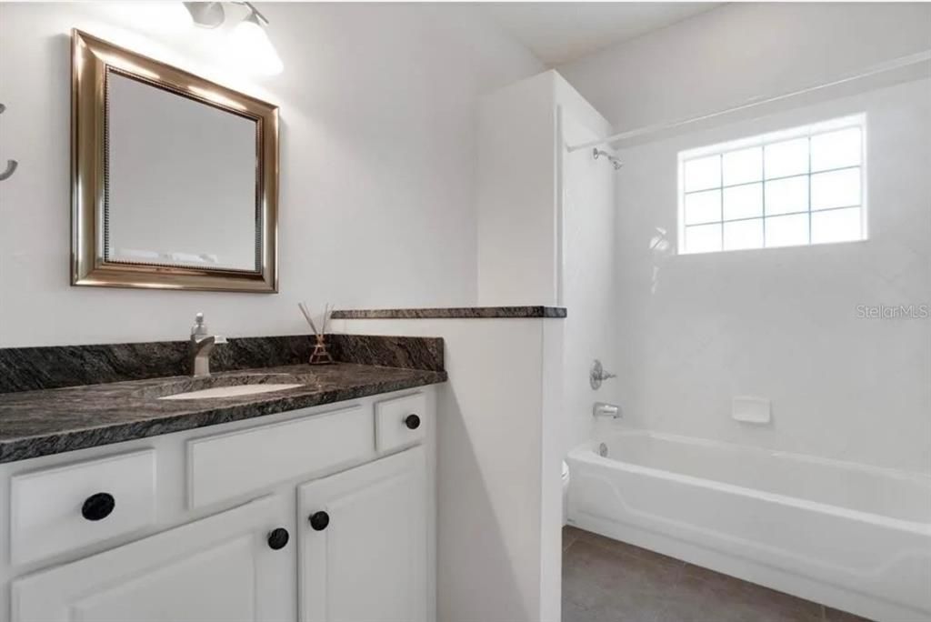 Active With Contract: $774,500 (3 beds, 2 baths, 2522 Square Feet)