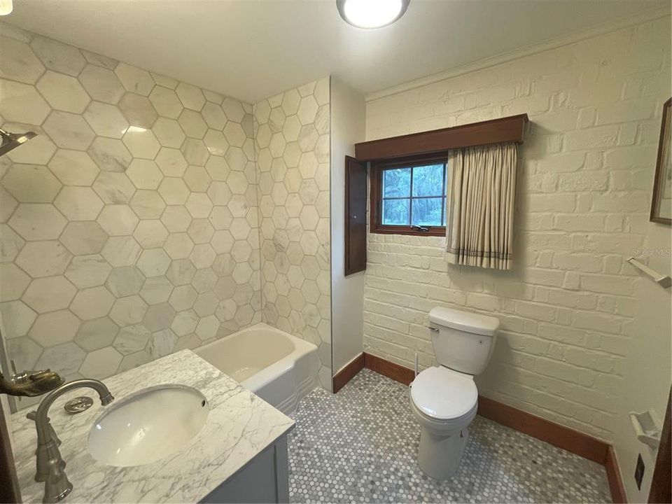 For Rent: $4,500 (4 beds, 3 baths, 3601 Square Feet)