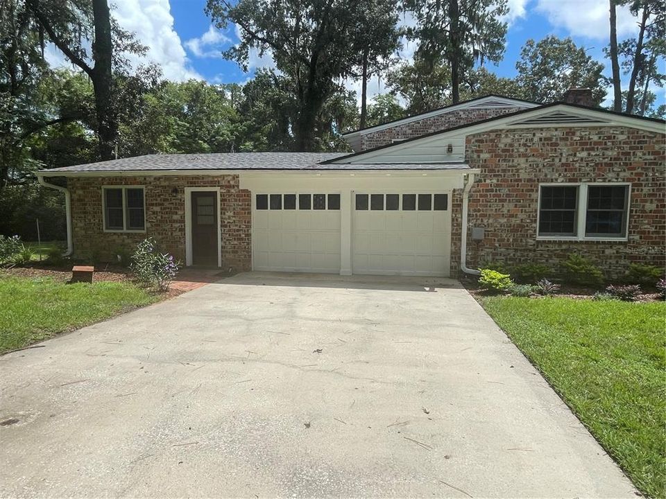 For Rent: $4,500 (4 beds, 3 baths, 3601 Square Feet)