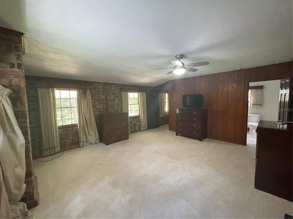 For Rent: $4,500 (4 beds, 3 baths, 3601 Square Feet)