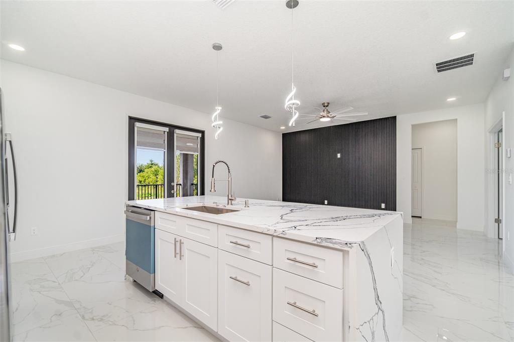 En Venta: $399,500 (3 camas, 2 baños, 1796 Pies cuadrados)