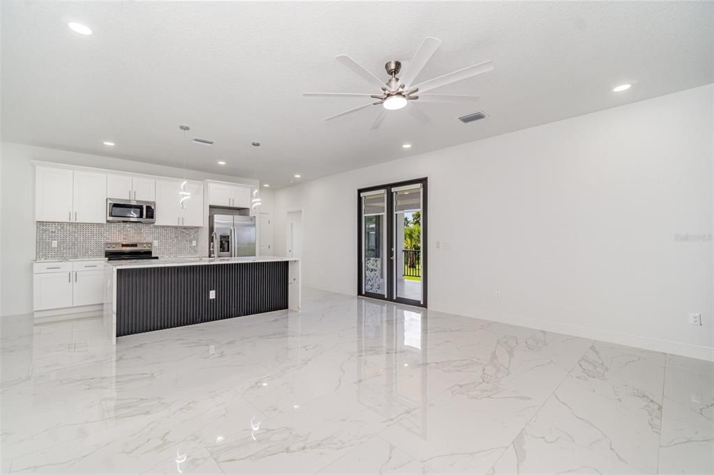 En Venta: $399,500 (3 camas, 2 baños, 1796 Pies cuadrados)