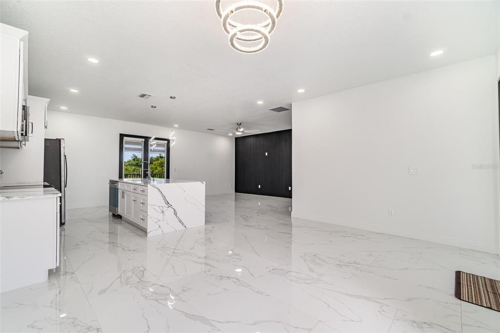 En Venta: $399,500 (3 camas, 2 baños, 1796 Pies cuadrados)