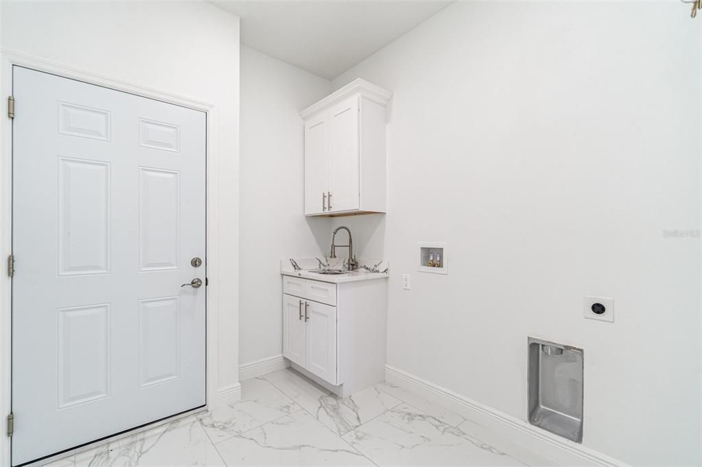 En Venta: $399,500 (3 camas, 2 baños, 1796 Pies cuadrados)