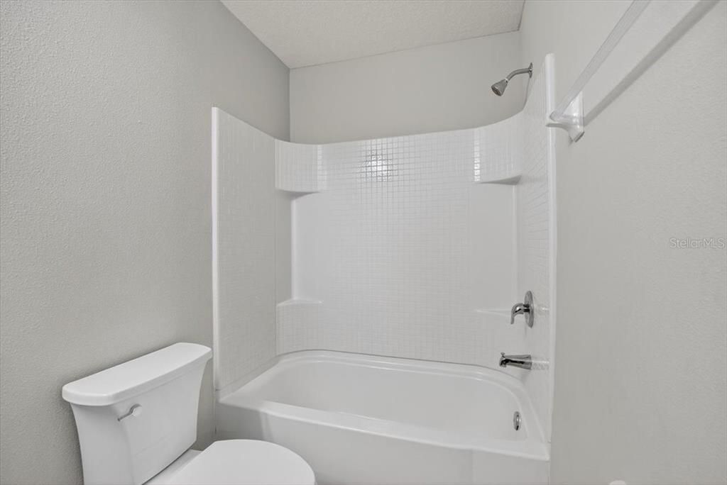 Active With Contract: $335,000 (3 beds, 2 baths, 2044 Square Feet)