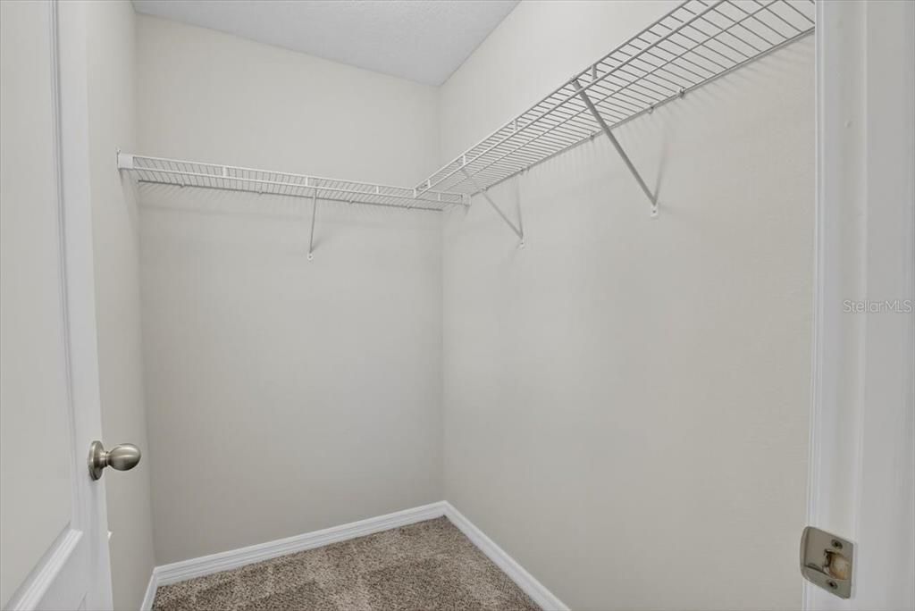 Active With Contract: $335,000 (3 beds, 2 baths, 2044 Square Feet)