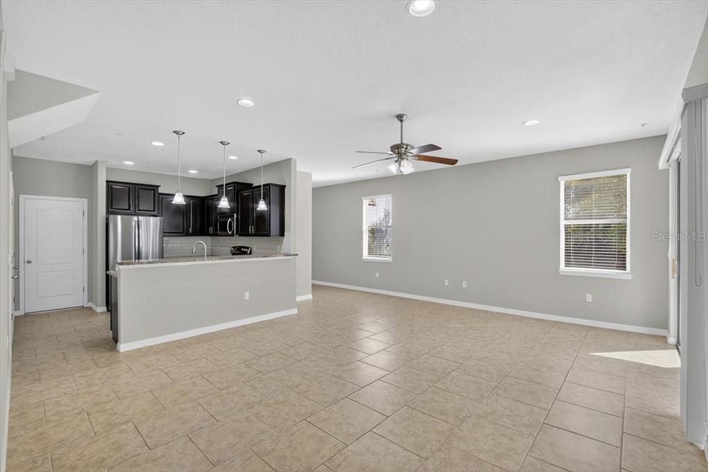 Active With Contract: $335,000 (3 beds, 2 baths, 2044 Square Feet)