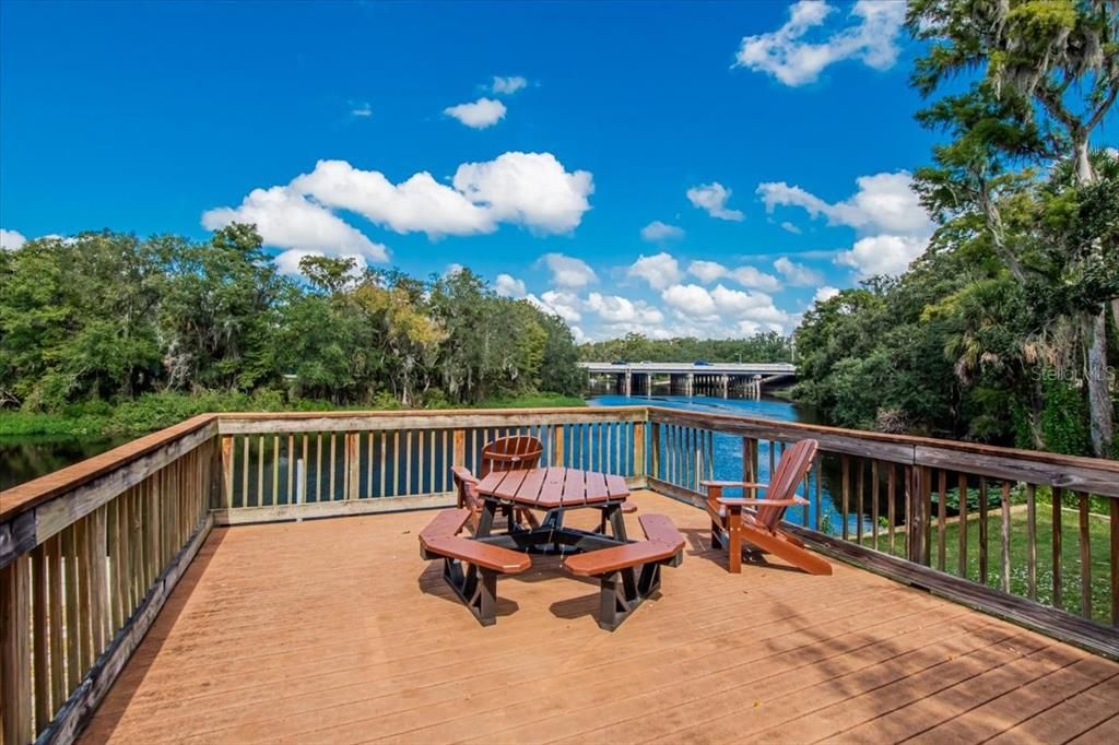 Active With Contract: $335,000 (3 beds, 2 baths, 2044 Square Feet)