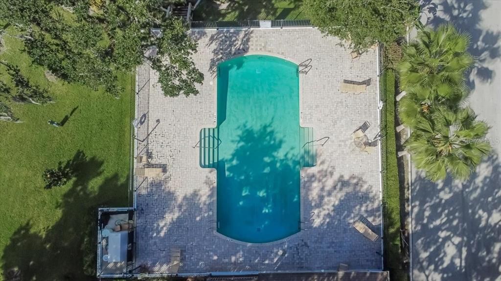 Active With Contract: $335,000 (3 beds, 2 baths, 2044 Square Feet)