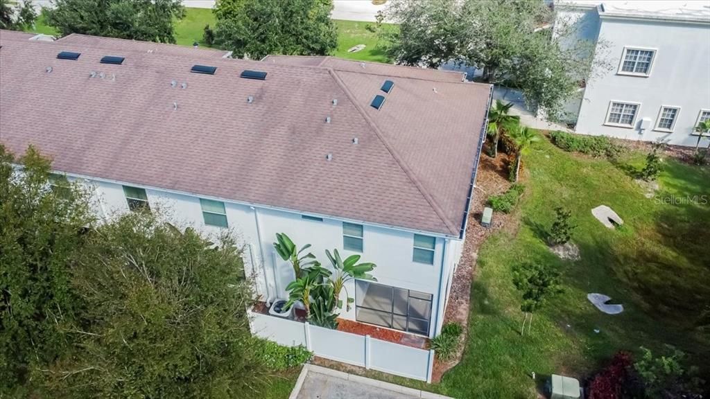 Active With Contract: $335,000 (3 beds, 2 baths, 2044 Square Feet)