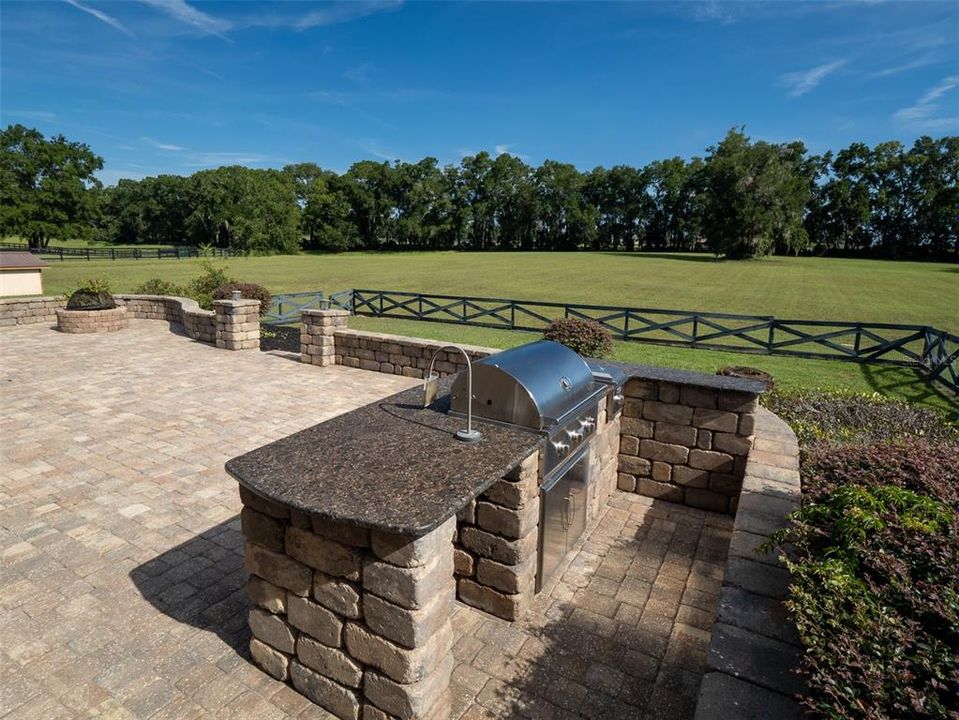 For Sale: $2,695,000 (4 beds, 4 baths, 4800 Square Feet)