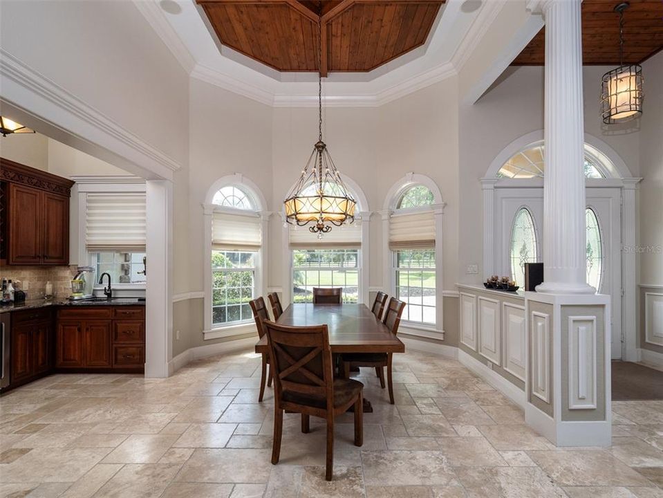 For Sale: $2,695,000 (4 beds, 4 baths, 4800 Square Feet)