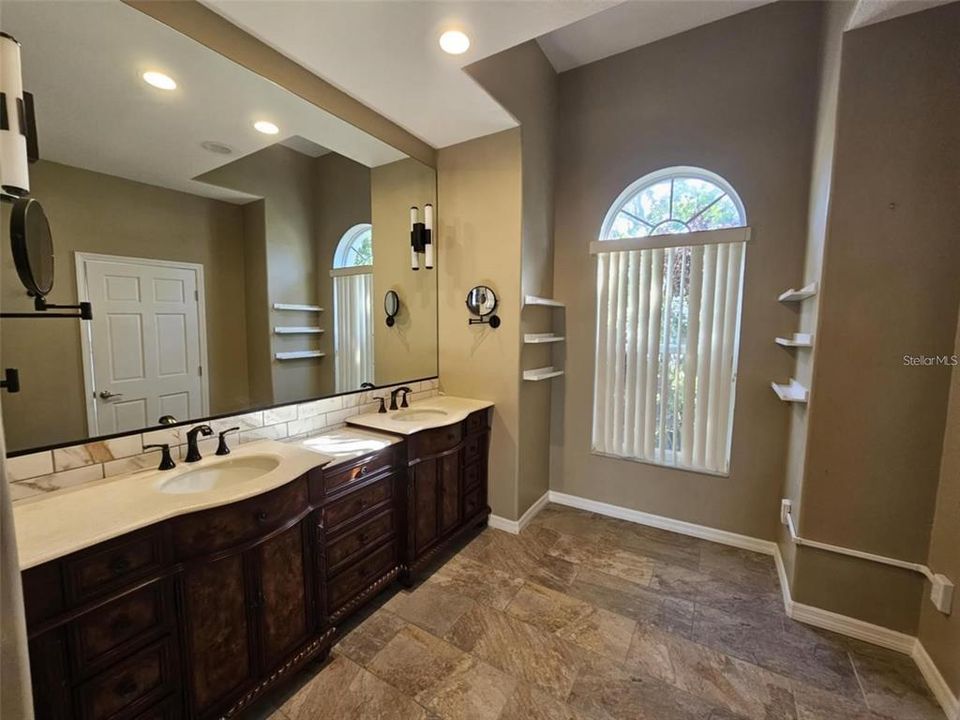 For Rent: $5,000 (3 beds, 3 baths, 2436 Square Feet)