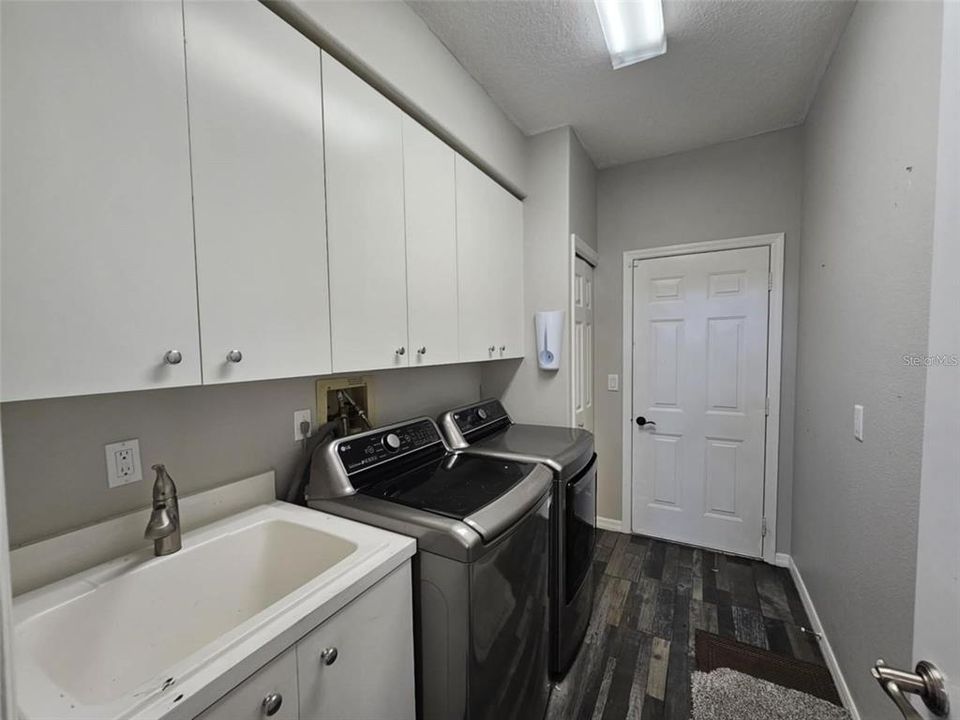 For Rent: $5,000 (3 beds, 3 baths, 2436 Square Feet)