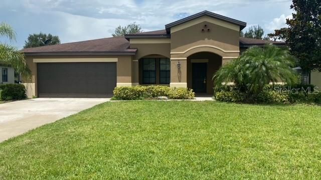 Недавно арендовано: $2,450 (4 спален, 2 ванн, 1906 Квадратных фут)