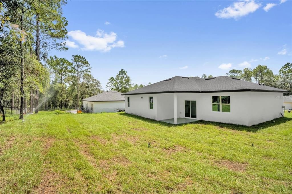 На продажу: $254,990 (4 спален, 2 ванн, 1548 Квадратных фут)