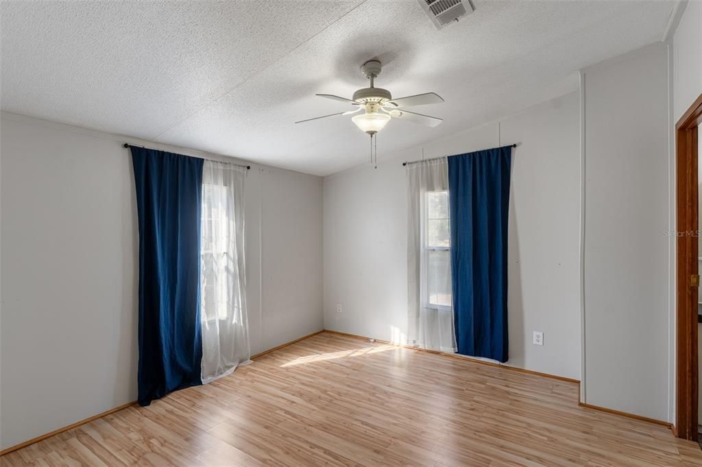 En Venta: $175,000 (2 camas, 2 baños, 960 Pies cuadrados)