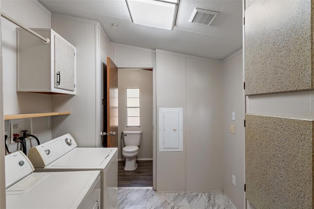 En Venta: $175,000 (2 camas, 2 baños, 960 Pies cuadrados)