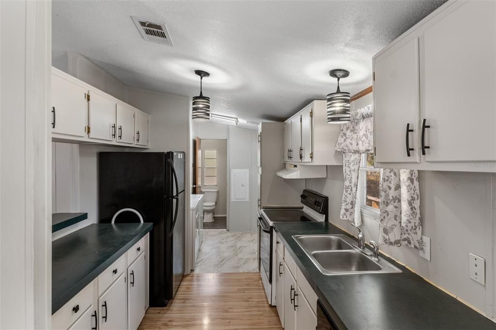 En Venta: $175,000 (2 camas, 2 baños, 960 Pies cuadrados)