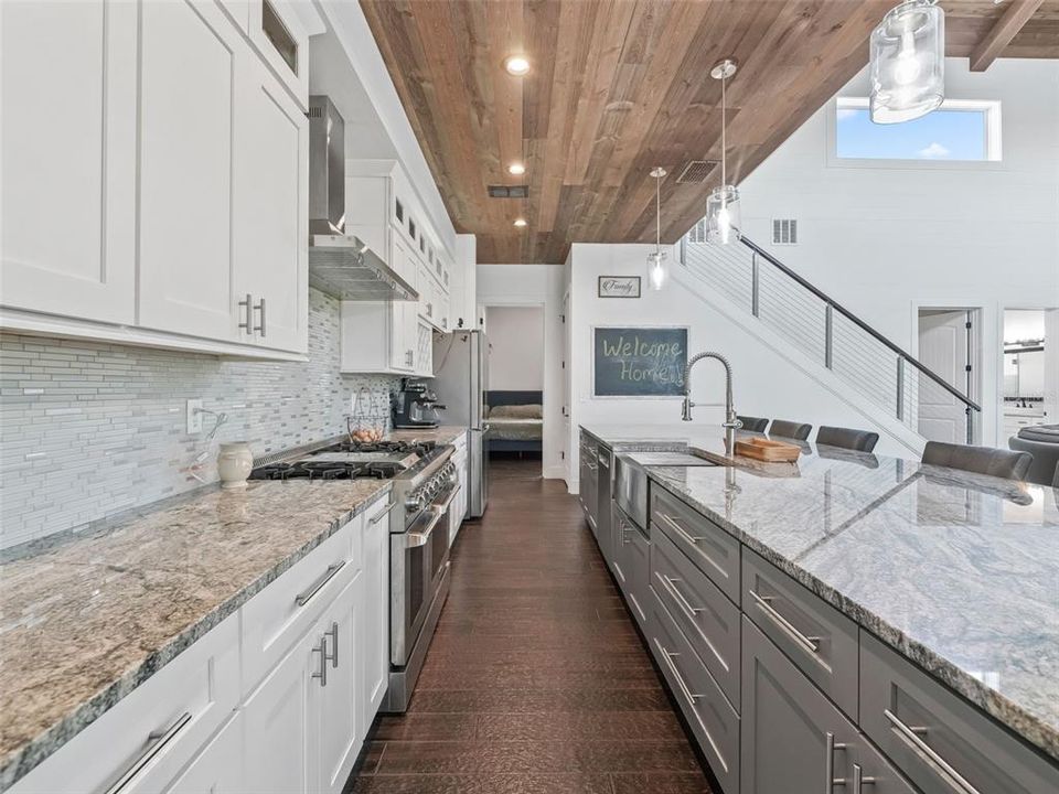 待售: $1,300,000 (4 贝兹, 3 浴室, 3039 平方英尺)