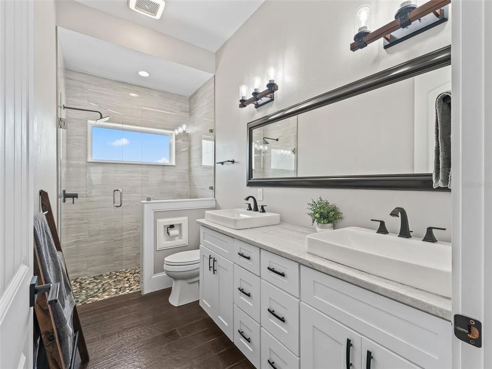 待售: $1,300,000 (4 贝兹, 3 浴室, 3039 平方英尺)