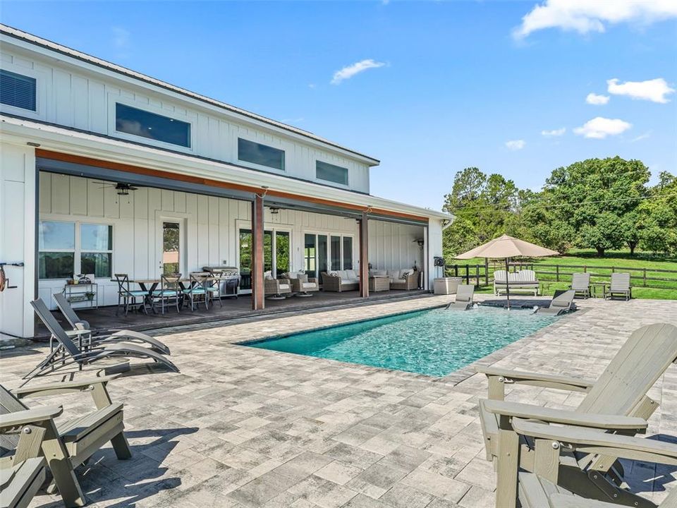 待售: $1,300,000 (4 贝兹, 3 浴室, 3039 平方英尺)