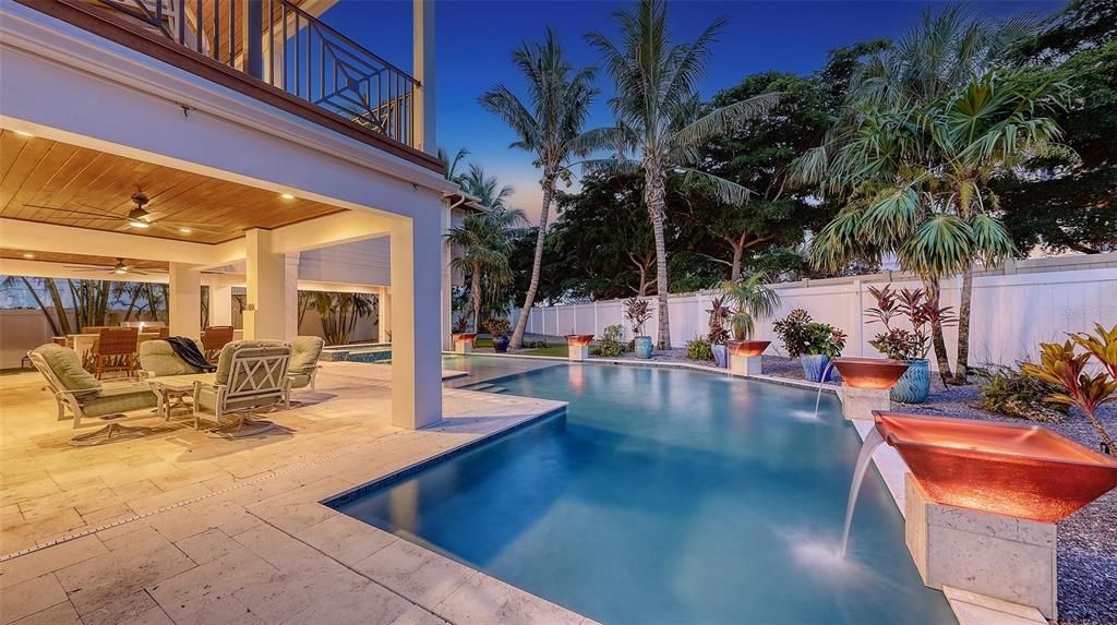 待售: $4,424,000 (4 贝兹, 4 浴室, 4044 平方英尺)