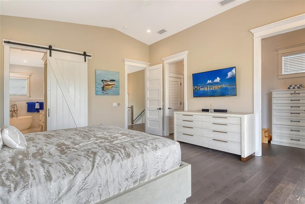 待售: $4,424,000 (4 贝兹, 4 浴室, 4044 平方英尺)