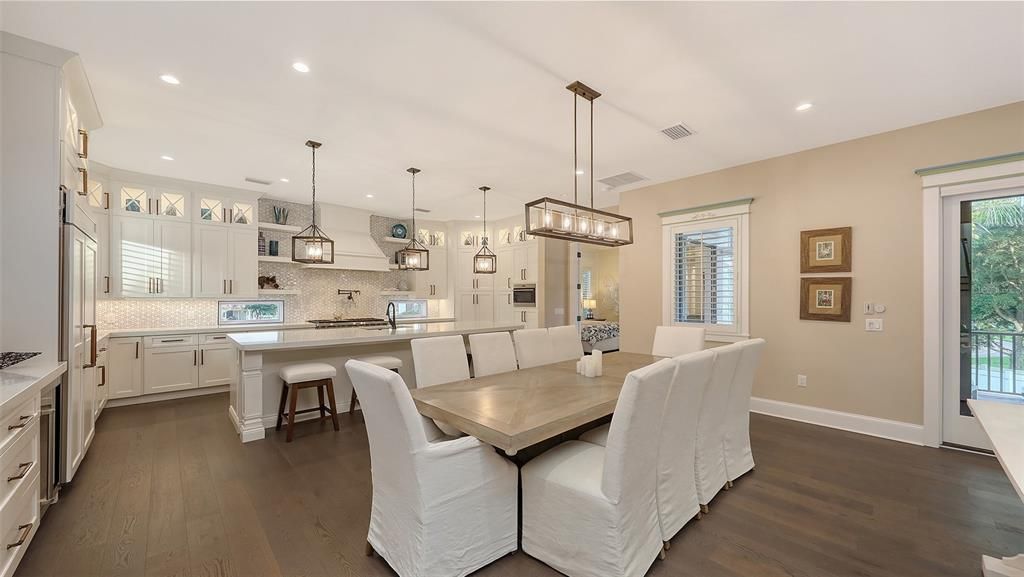 待售: $4,424,000 (4 贝兹, 4 浴室, 4044 平方英尺)