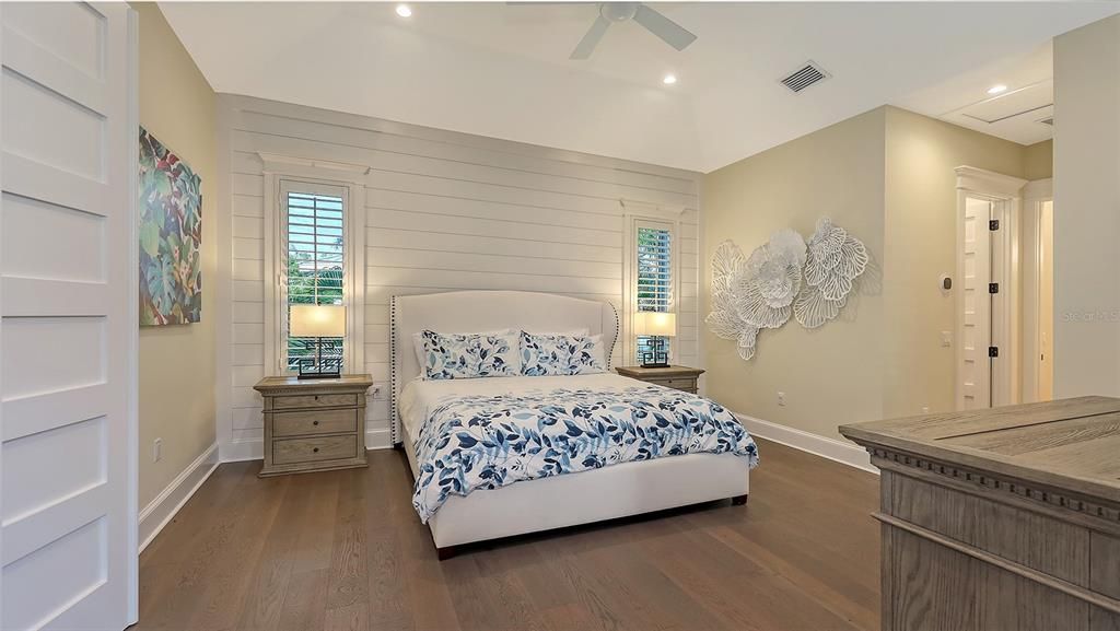 待售: $4,424,000 (4 贝兹, 4 浴室, 4044 平方英尺)