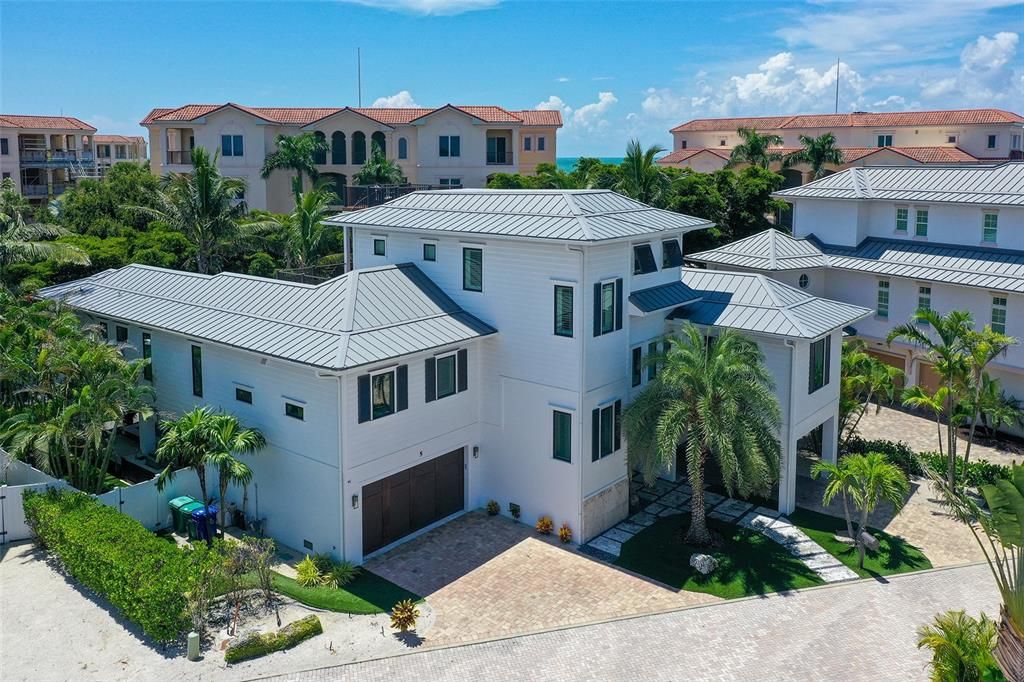 待售: $4,424,000 (4 贝兹, 4 浴室, 4044 平方英尺)