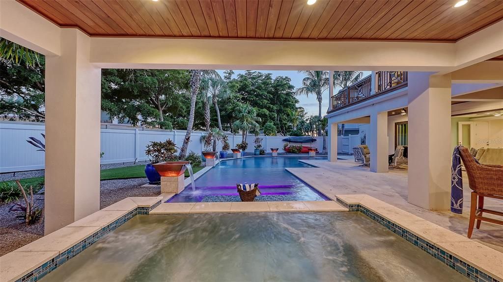 待售: $4,424,000 (4 贝兹, 4 浴室, 4044 平方英尺)