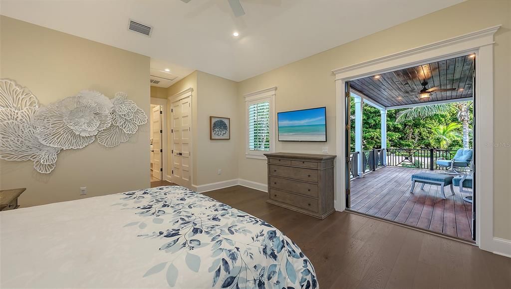 待售: $4,424,000 (4 贝兹, 4 浴室, 4044 平方英尺)