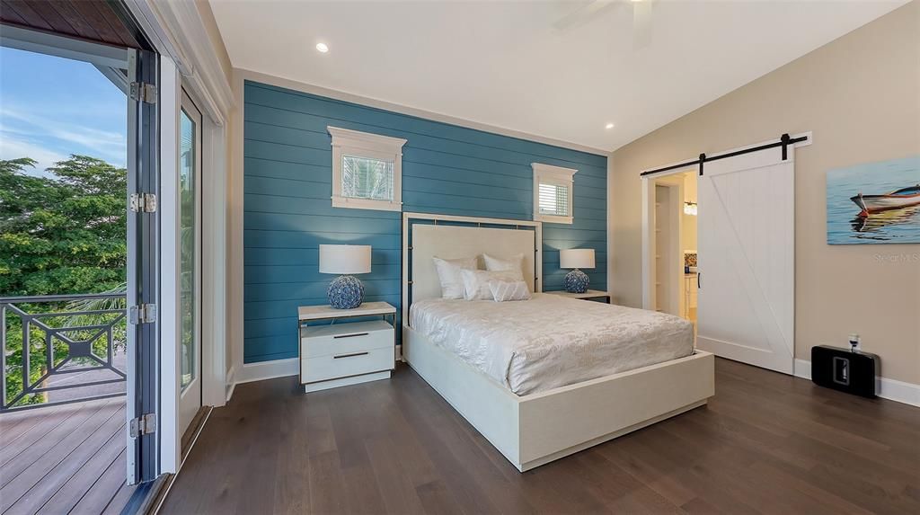 待售: $4,424,000 (4 贝兹, 4 浴室, 4044 平方英尺)