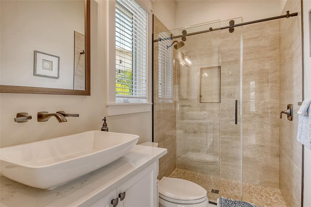 待售: $4,424,000 (4 贝兹, 4 浴室, 4044 平方英尺)