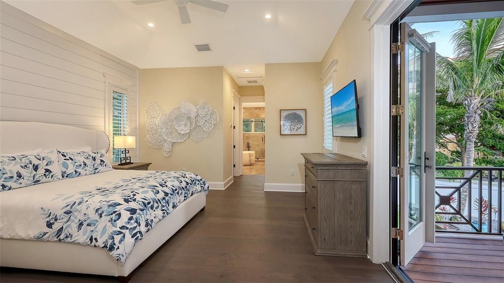 待售: $4,424,000 (4 贝兹, 4 浴室, 4044 平方英尺)