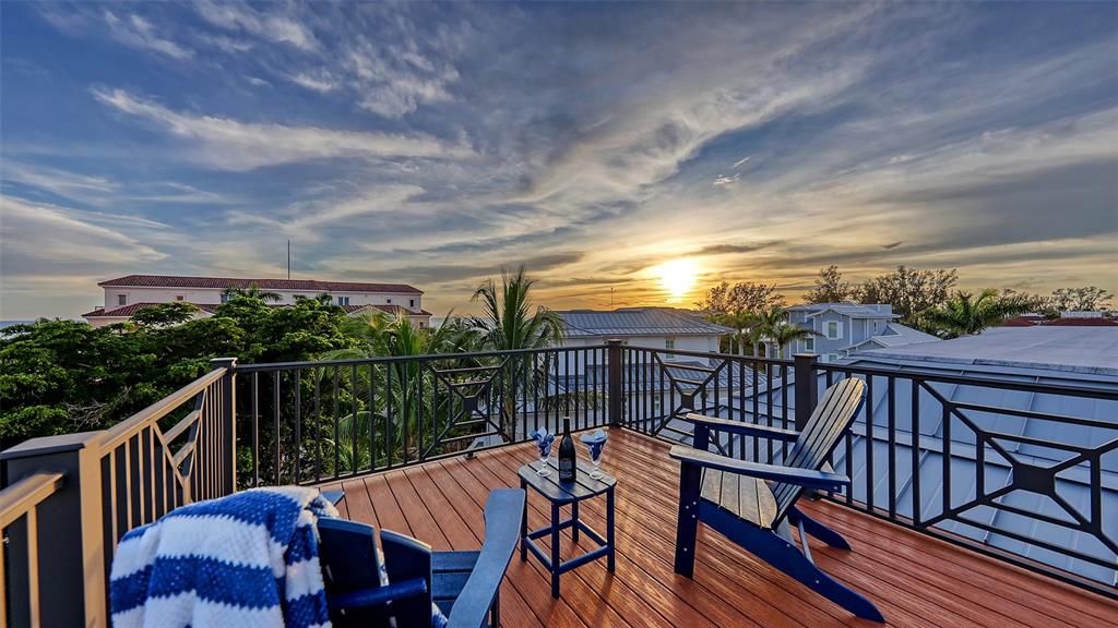 待售: $4,424,000 (4 贝兹, 4 浴室, 4044 平方英尺)