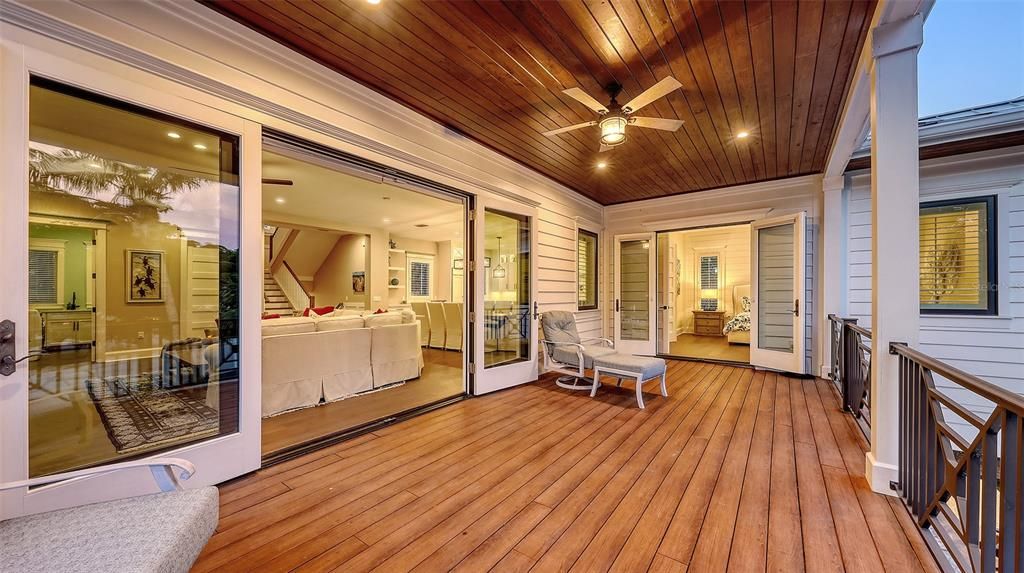 待售: $4,424,000 (4 贝兹, 4 浴室, 4044 平方英尺)