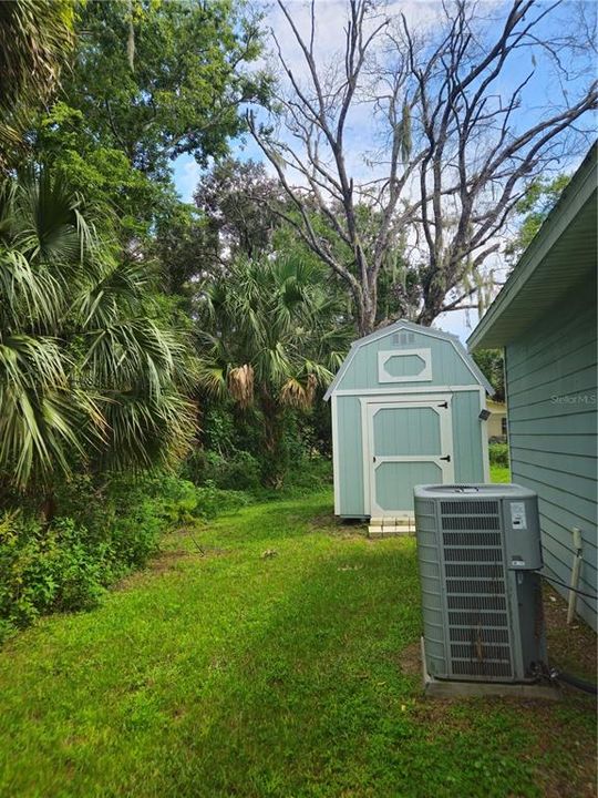 For Rent: $2,000 (2 beds, 1 baths, 800 Square Feet)