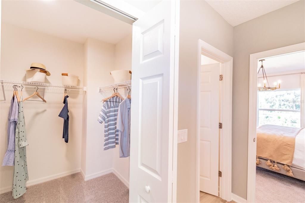 Active With Contract: $279,990 (3 beds, 2 baths, 1623 Square Feet)