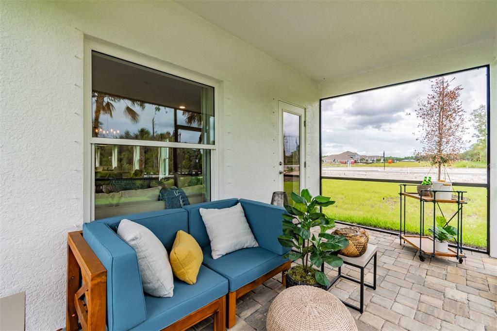 Active With Contract: $279,990 (3 beds, 2 baths, 1623 Square Feet)