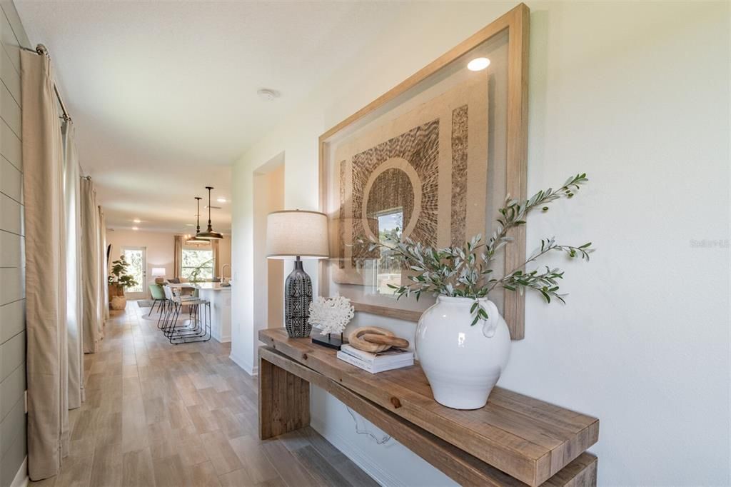 Active With Contract: $279,990 (3 beds, 2 baths, 1623 Square Feet)