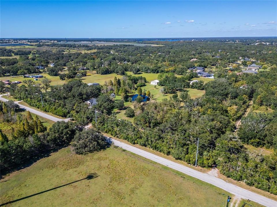 En Venta: $1,500,000 (10.60 acres)