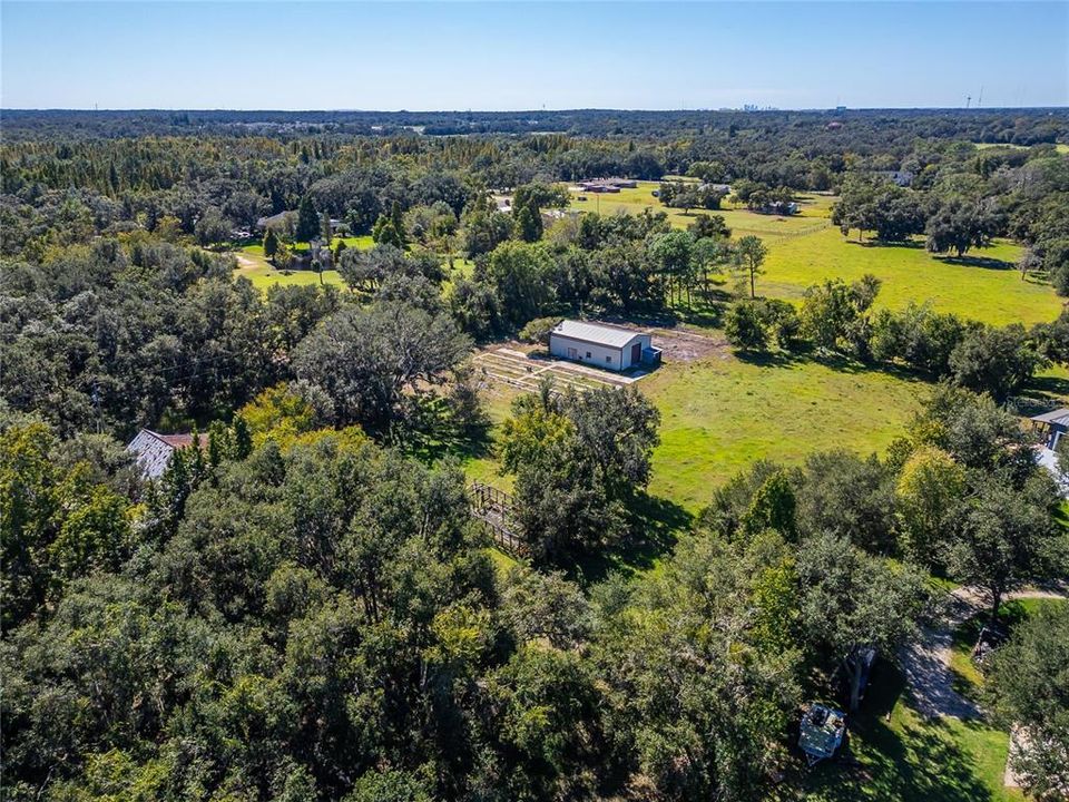 En Venta: $1,500,000 (10.60 acres)