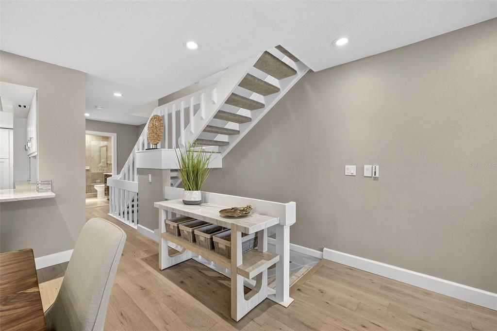 待售: $869,000 (3 贝兹, 3 浴室, 1930 平方英尺)