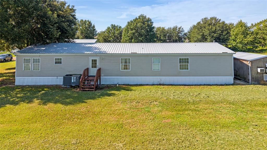 Activo con contrato: $385,000 (3 camas, 2 baños, 1944 Pies cuadrados)