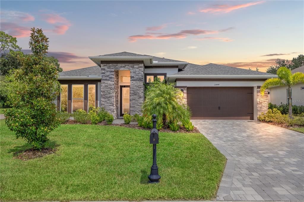 For Sale: $875,000 (4 beds, 3 baths, 2685 Square Feet)