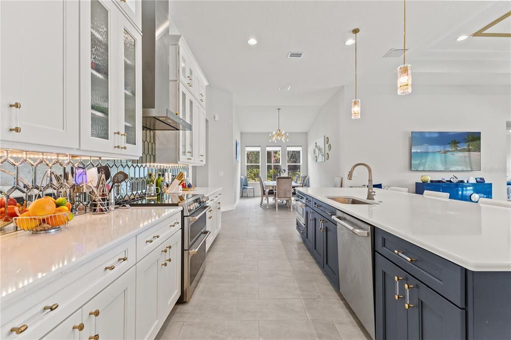 For Sale: $875,000 (4 beds, 3 baths, 2685 Square Feet)