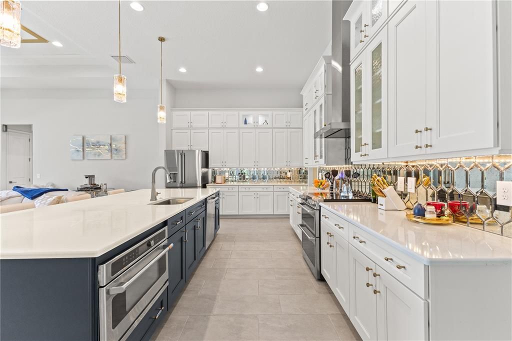 For Sale: $875,000 (4 beds, 3 baths, 2685 Square Feet)